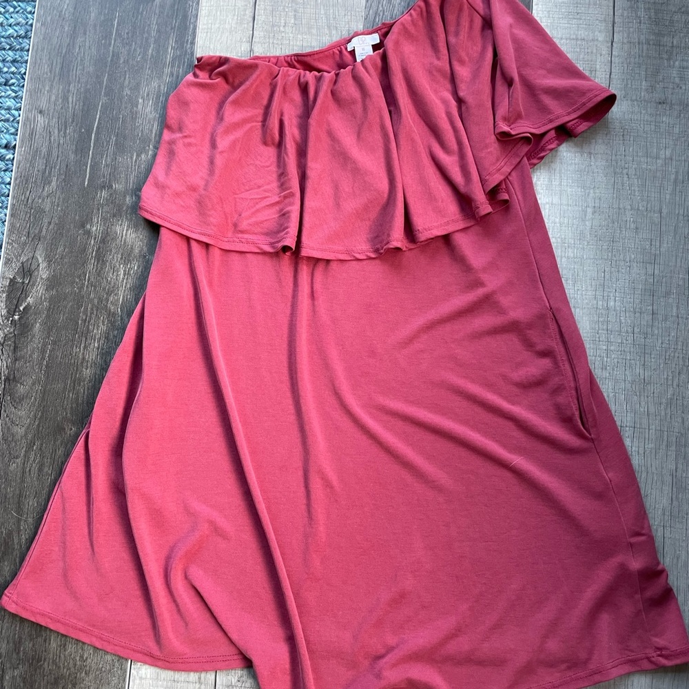 Girls BP Cotton off the shoulder dress. This dress is true to color in the photo